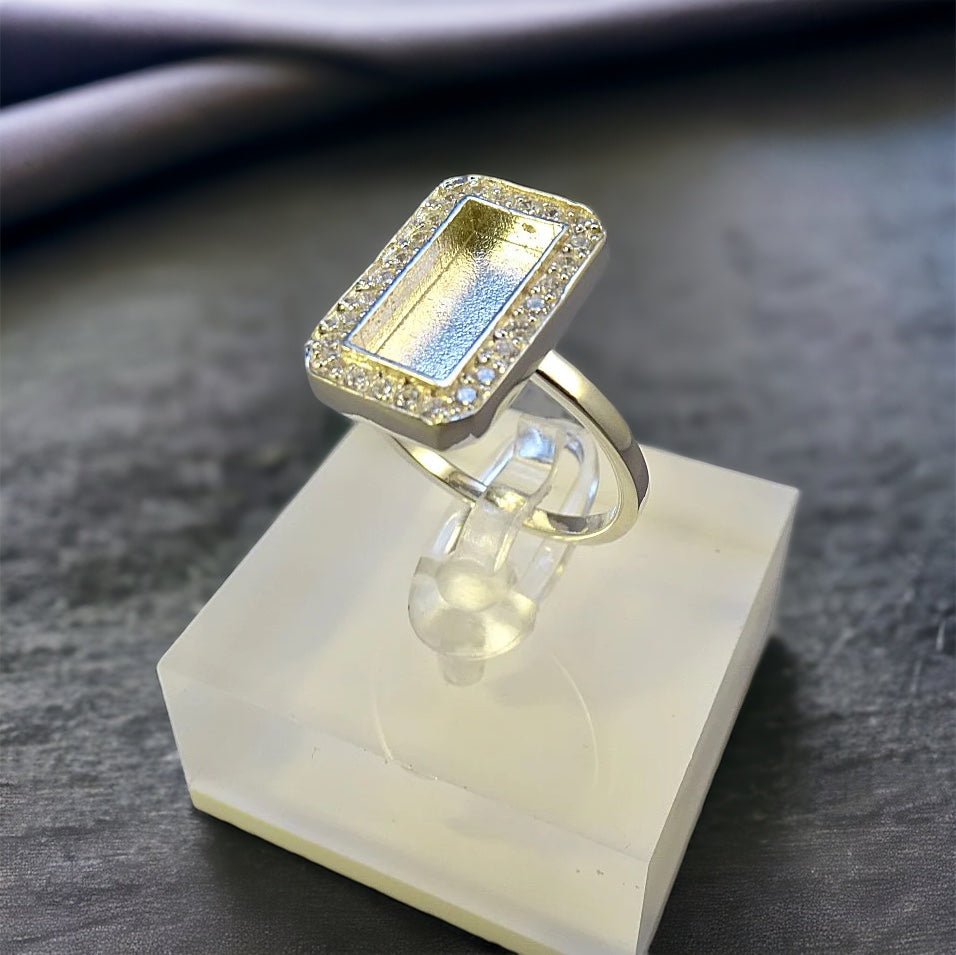 Rectangular cz ring