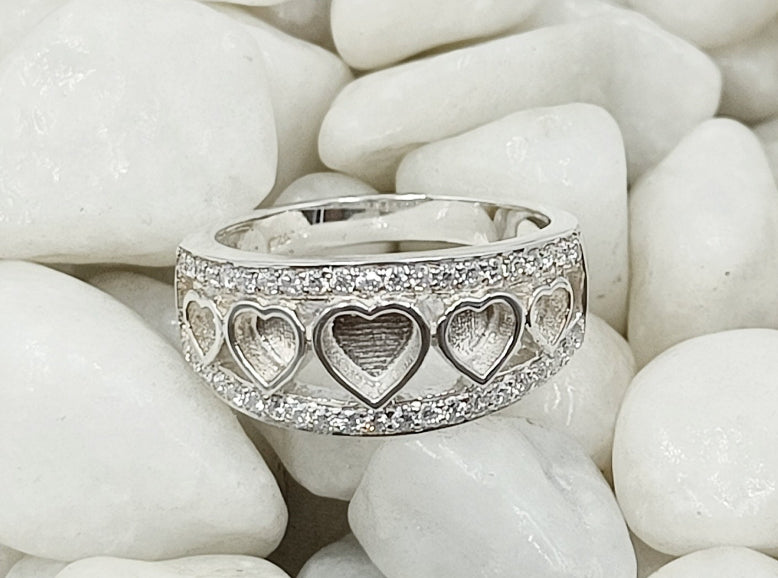 5 love hearts with diamond band ring