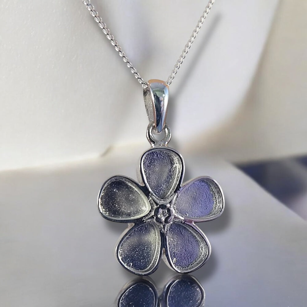 Forget me not pendant necklace