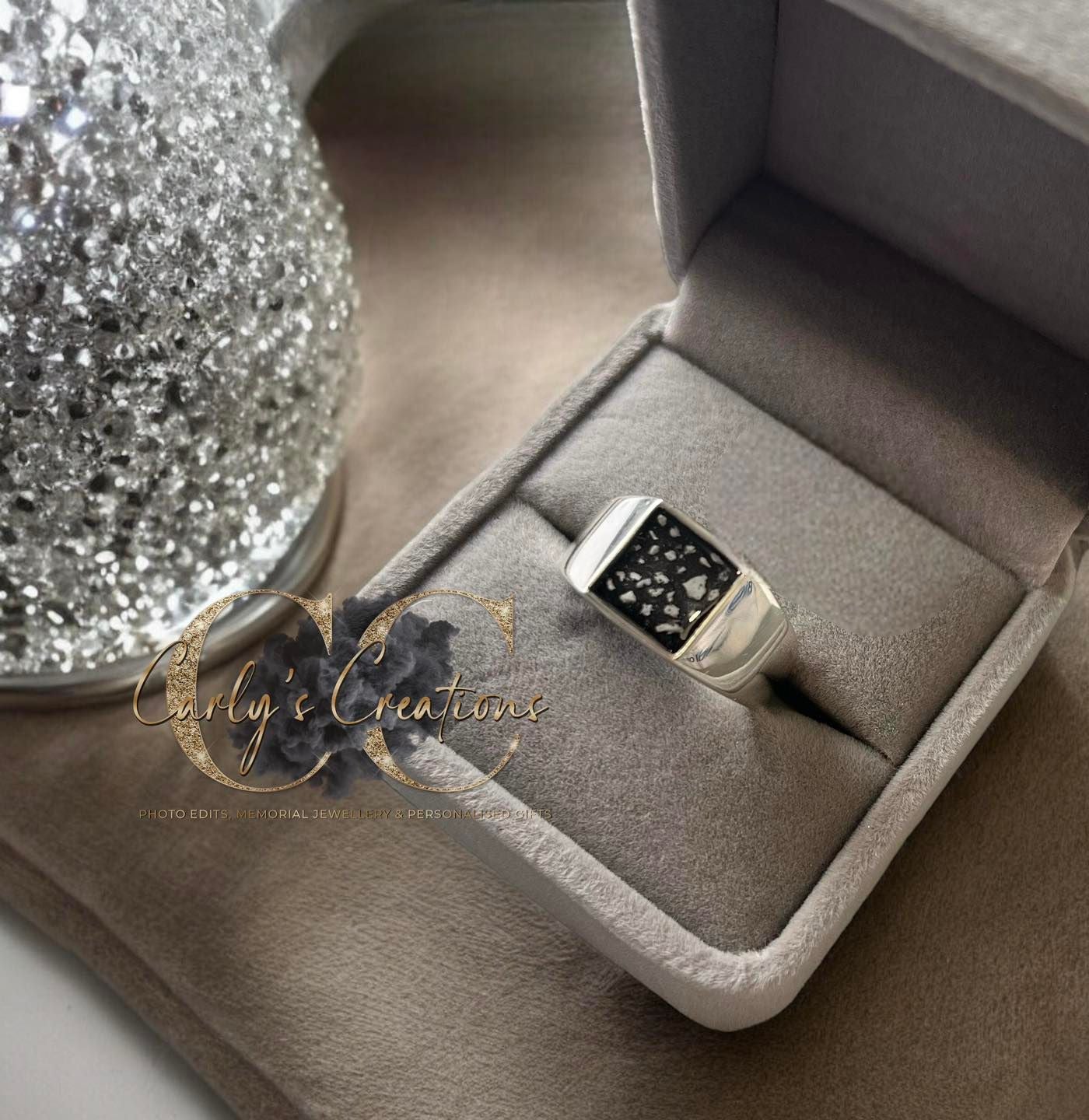 Gents/unisex square  ring